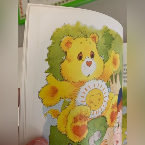 Vintage 1984 Care Bears Battle The Freeze Machine Hardback Book 80’s - Picture 6 of 9